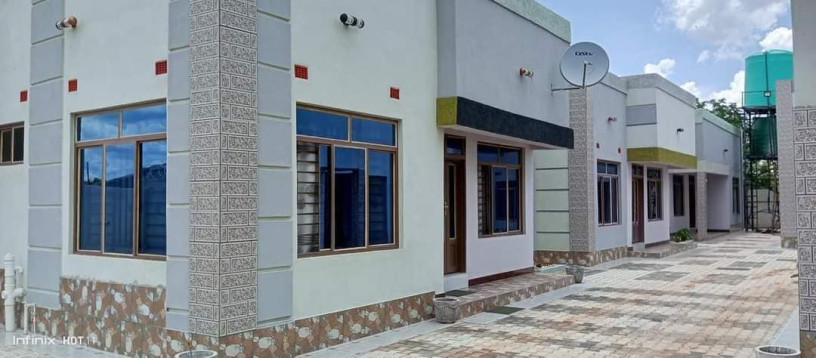 beautiful-3-bedroom-flat-for-rent-in-chalala-big-5