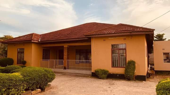 4-bedroom-stand-alone-house-for-sale-in-water-falls-big-8