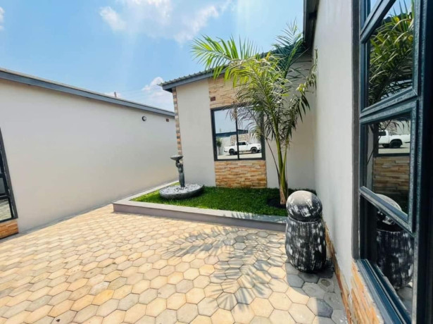 3-apartments-for-sale-in-ibex-hill-big-0