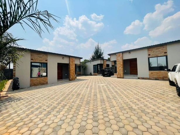 3-apartments-for-sale-in-ibex-hill-big-2