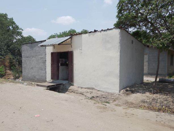 2-bedroom-farm-house-for-sale-in-kasupe-big-5