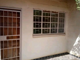 bedsitter-for-rent-in-libala