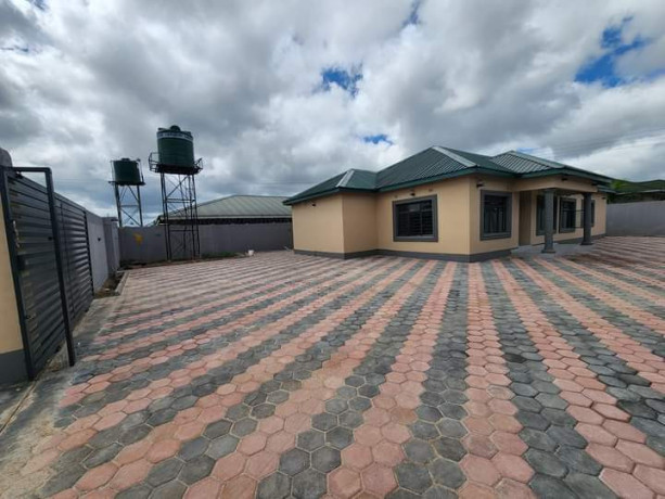 4-bedroom-house-for-sale-in-salama-park-big-3