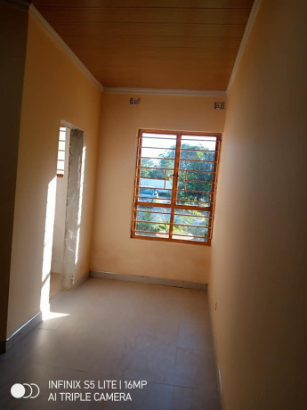 4-bedroom-flat-for-rent-in-ibex-hill-big-7