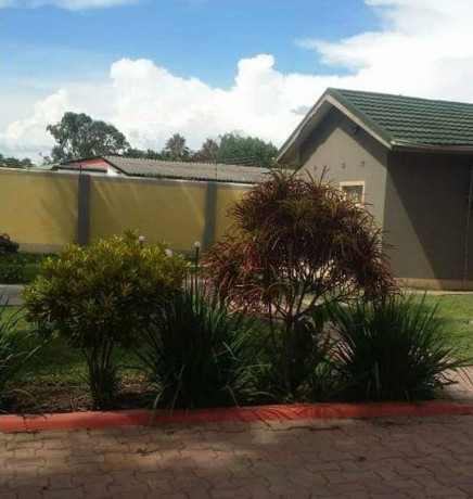 4-bedroom-standalone-house-for-rent-in-olympia-big-3