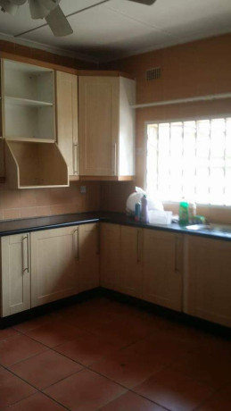 4-bedroom-standalone-house-for-rent-in-olympia-big-6