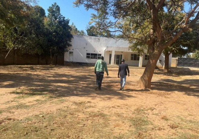 neat-and-spacious-office-space-for-sale-in-rhodes-park-big-3