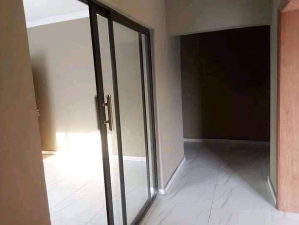 3-bedroom-house-for-sale-in-woodlands-big-2