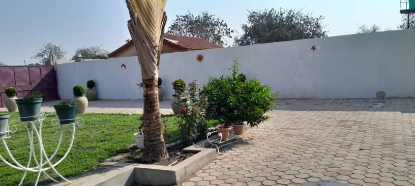 5-bedroom-house-for-sale-in-silverest-big-3