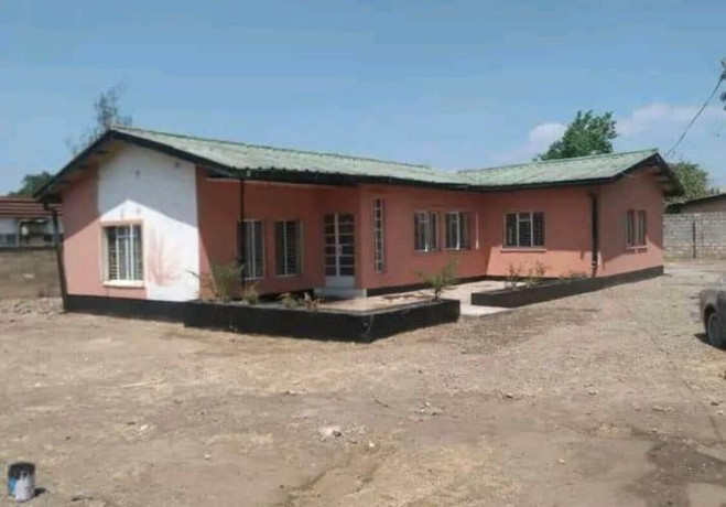 3-bedroom-house-for-sale-in-villa-elizabetha-big-1