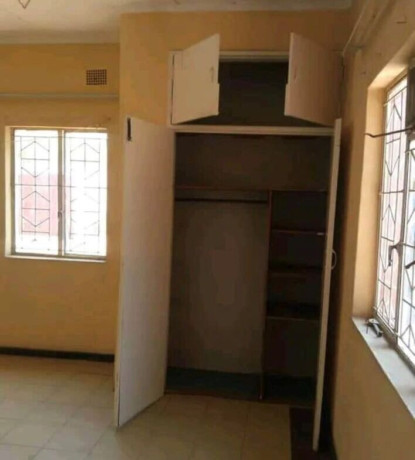 3-bedroom-house-for-sale-in-villa-elizabetha-big-2