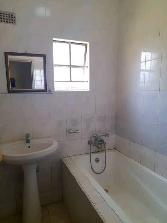 3-bedroom-standalone-house-for-rent-in-chelston-big-4