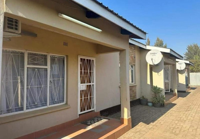 neat-and-spacious-2-bedroom-flats-for-sale-in-phi-lusaka-big-0