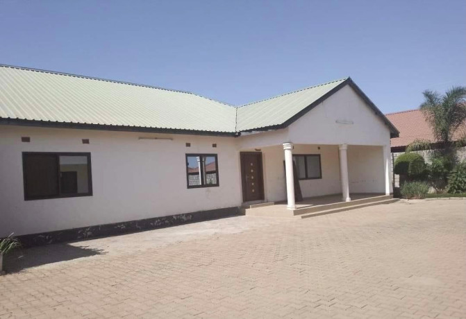 3-bedroom-flat-for-rent-in-makeni-big-0