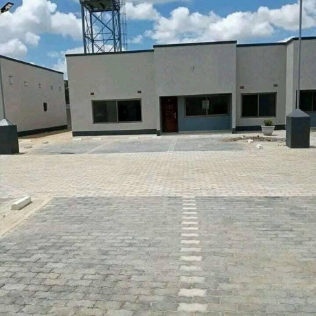 3-bedroom-flats-for-rent-in-makeni-big-0