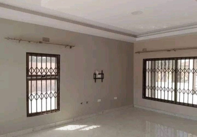 3-bedroom-flat-for-rent-in-salama-park-big-7