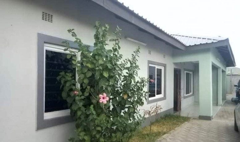 3-bedroom-flat-for-rent-in-lilayi-big-0