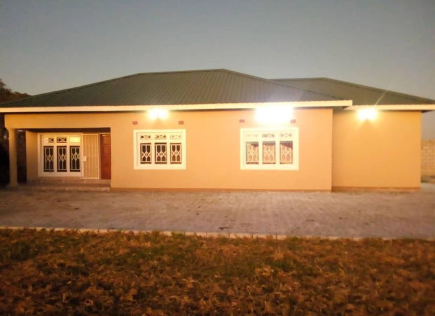 3-bedroom-house-for-rent-in-silverest-big-2