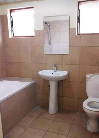 2-bedroom-flat-for-rent-in-chalala-big-6