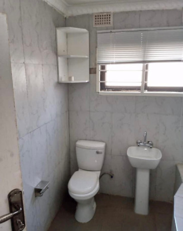 3-bedroom-flat-for-rent-in-lilayi-big-2