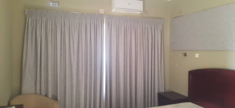 2-bedroom-house-for-rent-in-roma-park-big-5