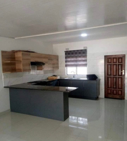 2-bedroom-flat-for-rent-in-rhodespark-big-2