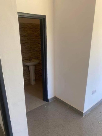 2-bedroom-flat-for-rent-in-silverest-big-4