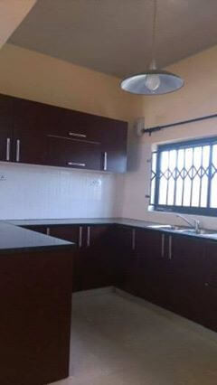 beautiful-four-bedroom-house-in-silver-rest-gardens-big-3