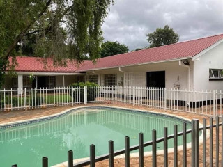 4-bedroom-house-for-sale-in-sunningdale