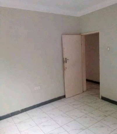 2-bedroom-flat-for-rent-in-roma-big-6