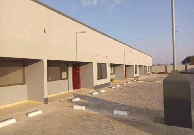 neat-and-modern-3-bedroom-flats-for-rent-in-makeni-big-1