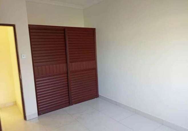 neat-and-modern-3-bedroom-flats-for-rent-in-makeni-big-3
