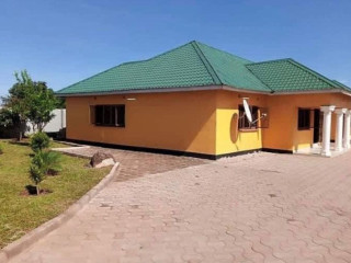 3-bedroom-flat-for-rent-in-chalala