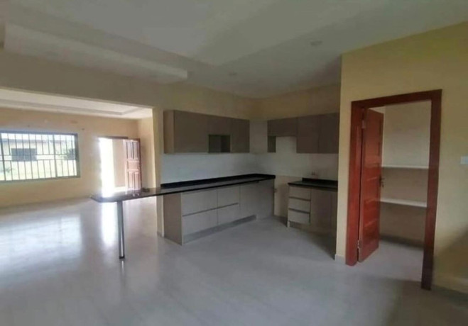 2-bedroom-flat-for-rent-in-makeni-big-0