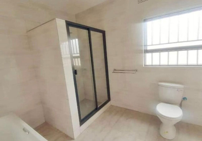 2-bedroom-flat-for-rent-in-makeni-big-2