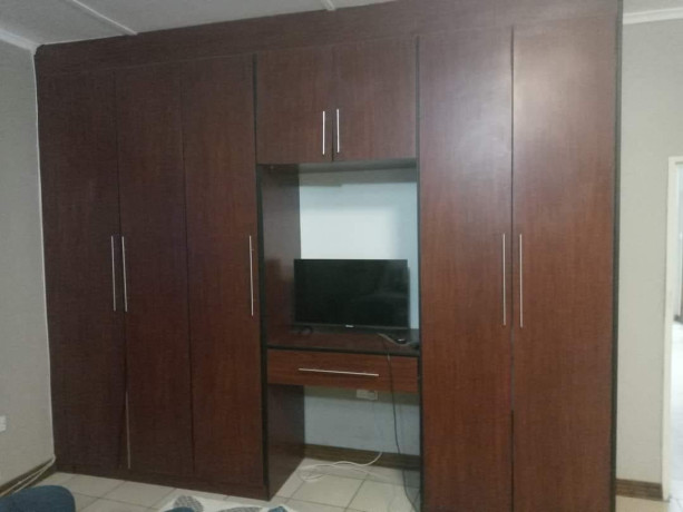 4-bedroom-flat-for-rent-in-makeni-big-2