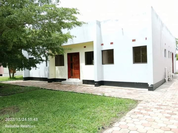 3-bedroom-flat-for-rent-in-chalala-rockview-big-7