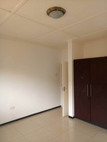 spacious-three-bedroom-flat-in-salama-park-big-2