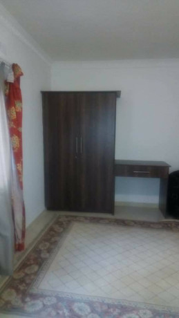 fully-furnished-4-bedroom-flat-in-rhodes-park-big-8