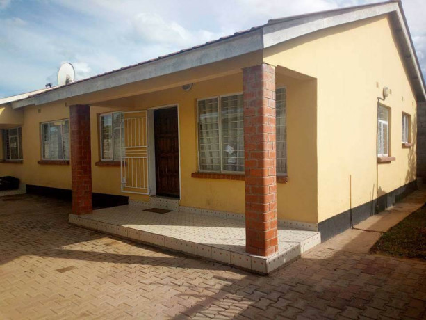 luxurious-two-bedroom-flat-in-avondale-big-0