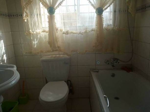 luxurious-two-bedroom-flat-in-avondale-big-5