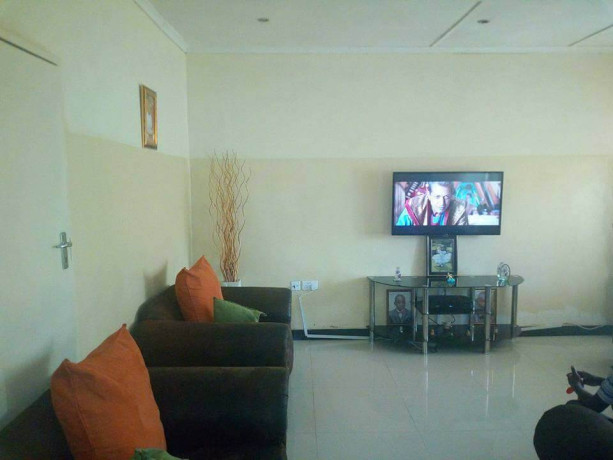 luxurious-two-bedroom-flat-in-avondale-big-3