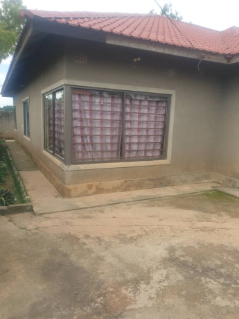 3-bedroom-semi-detached-flat-for-sale-in-salama-park-big-5