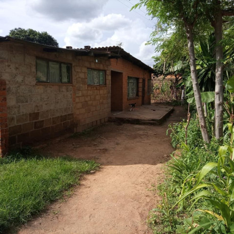 property-for-sale-in-kaunda-square-big-1