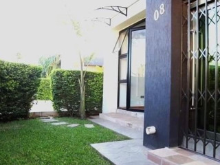 3-bedroom-flat-for-rent-in-ibex-meanwood