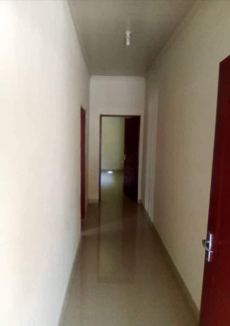 2-bedroom-flat-for-rent-in-olympia-big-3