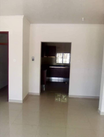2-bedroom-flat-for-rent-in-olympia-big-2