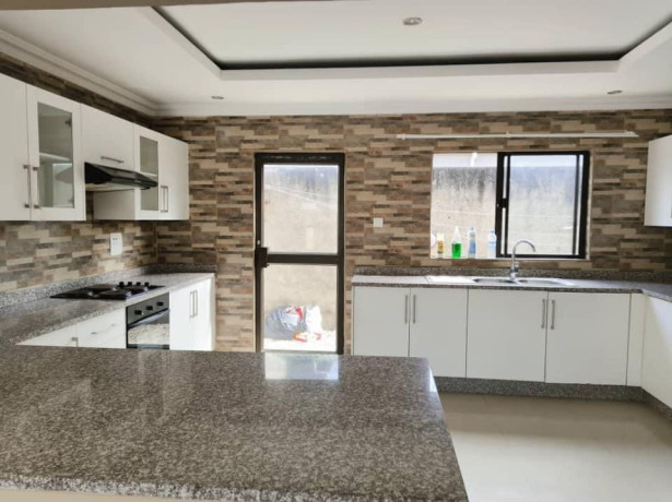 2-bedroom-flat-for-rent-in-avondale-big-0