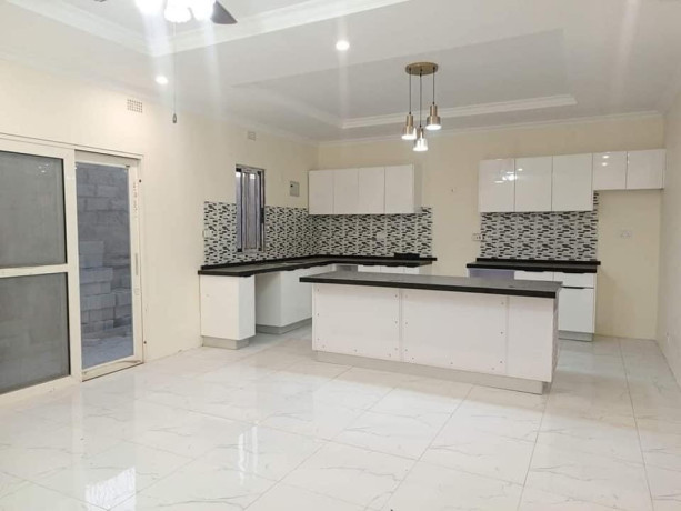 1-bedroom-flats-for-rent-in-ibex-meanwood-big-0