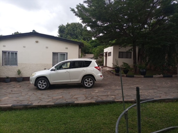 spacious-property-for-sale-in-woodlands-big-5